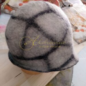 Cappello in lana feltrata "Tartaruga"
