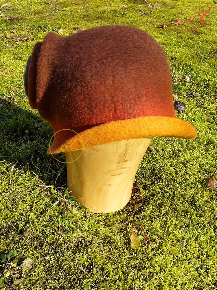 Cappello impermeabile artigianale in Feltro - Ruggine -01